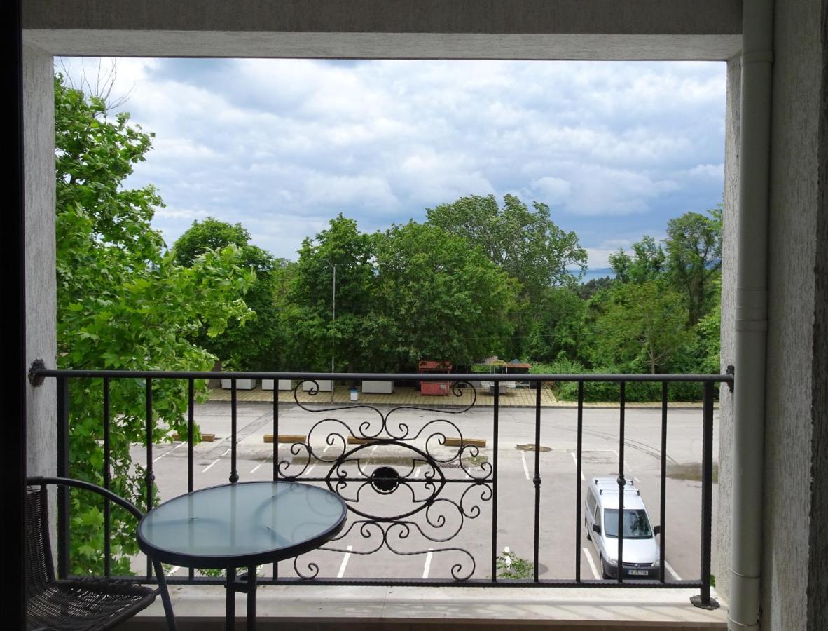 Private Apartments In White Rock Castle Μπαλτσίκ Εξωτερικό φωτογραφία
