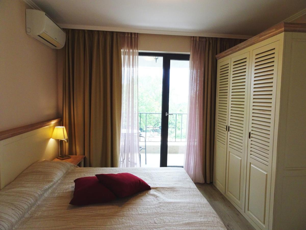 Private Apartments In White Rock Castle Μπαλτσίκ Εξωτερικό φωτογραφία