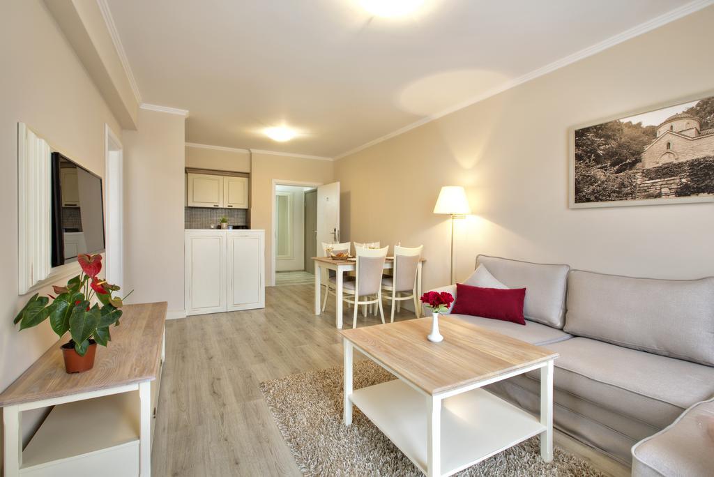 Private Apartments In White Rock Castle Μπαλτσίκ Δωμάτιο φωτογραφία