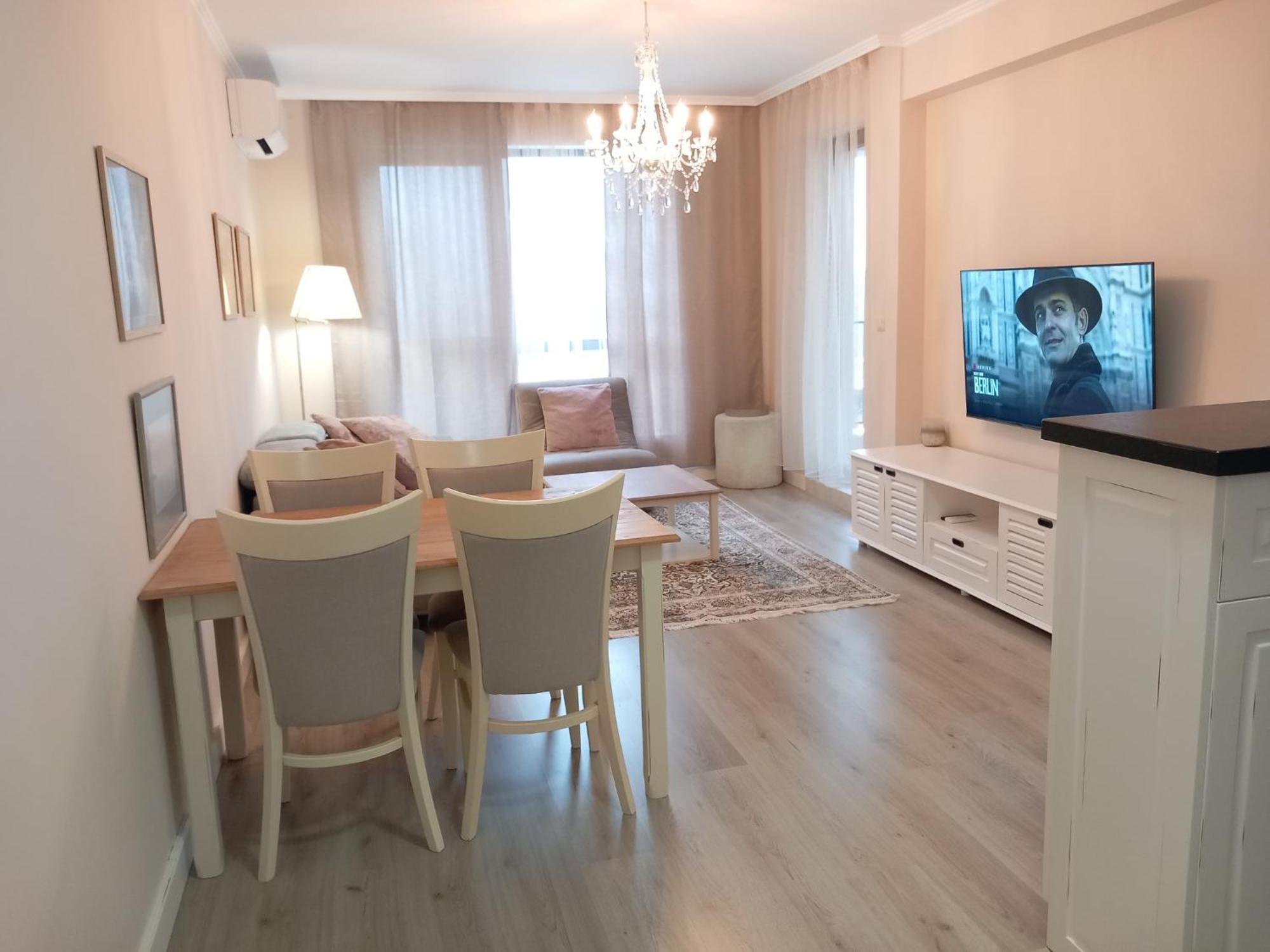 Private Apartments In White Rock Castle Μπαλτσίκ Εξωτερικό φωτογραφία